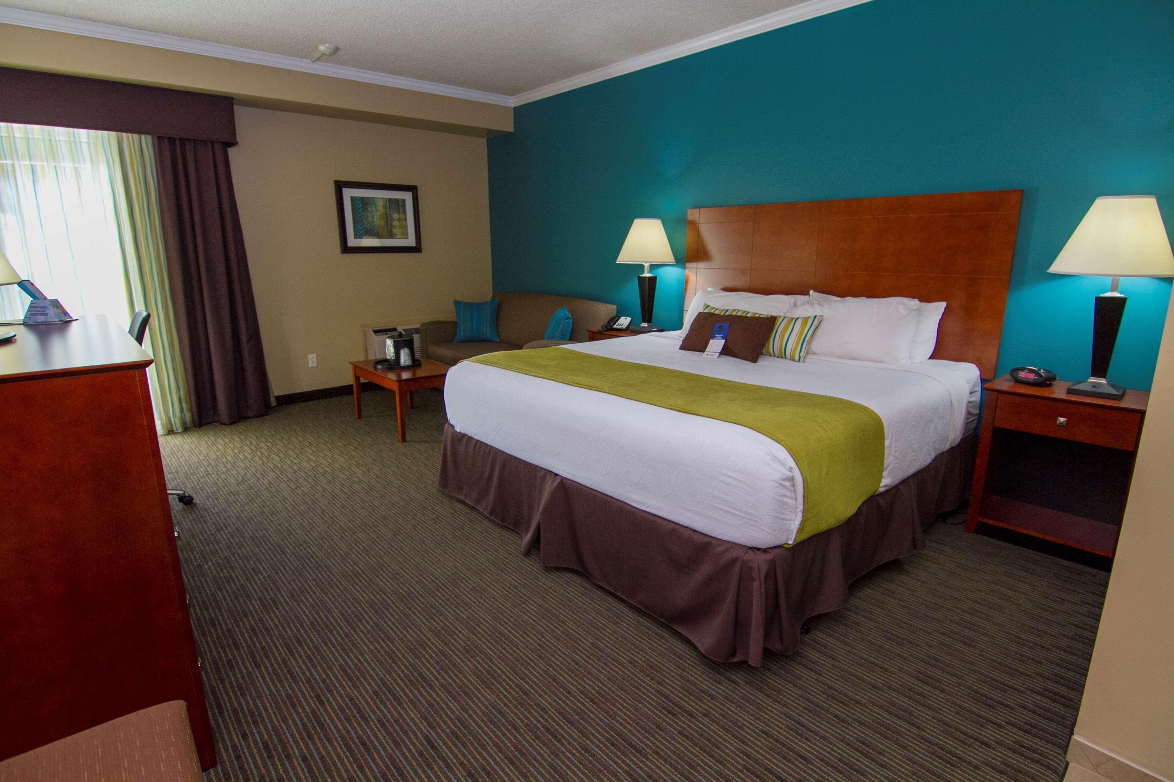 Best Western Plus Plattsburgh Luaran gambar