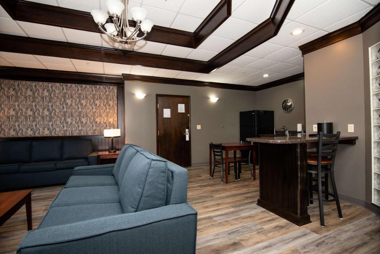 Best Western Plus Plattsburgh Luaran gambar
