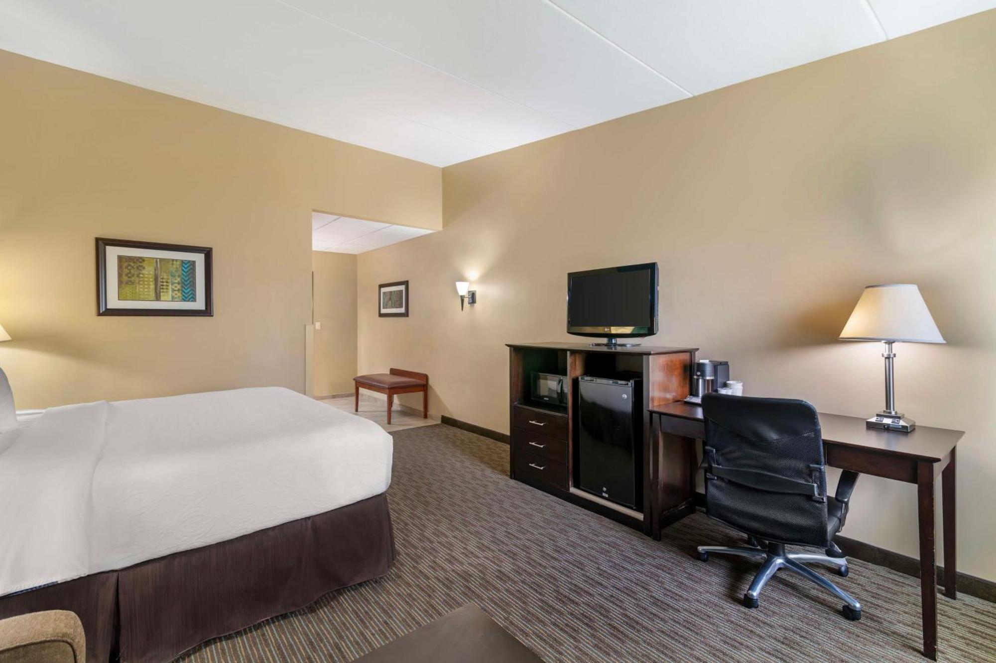 Best Western Plus Plattsburgh Luaran gambar