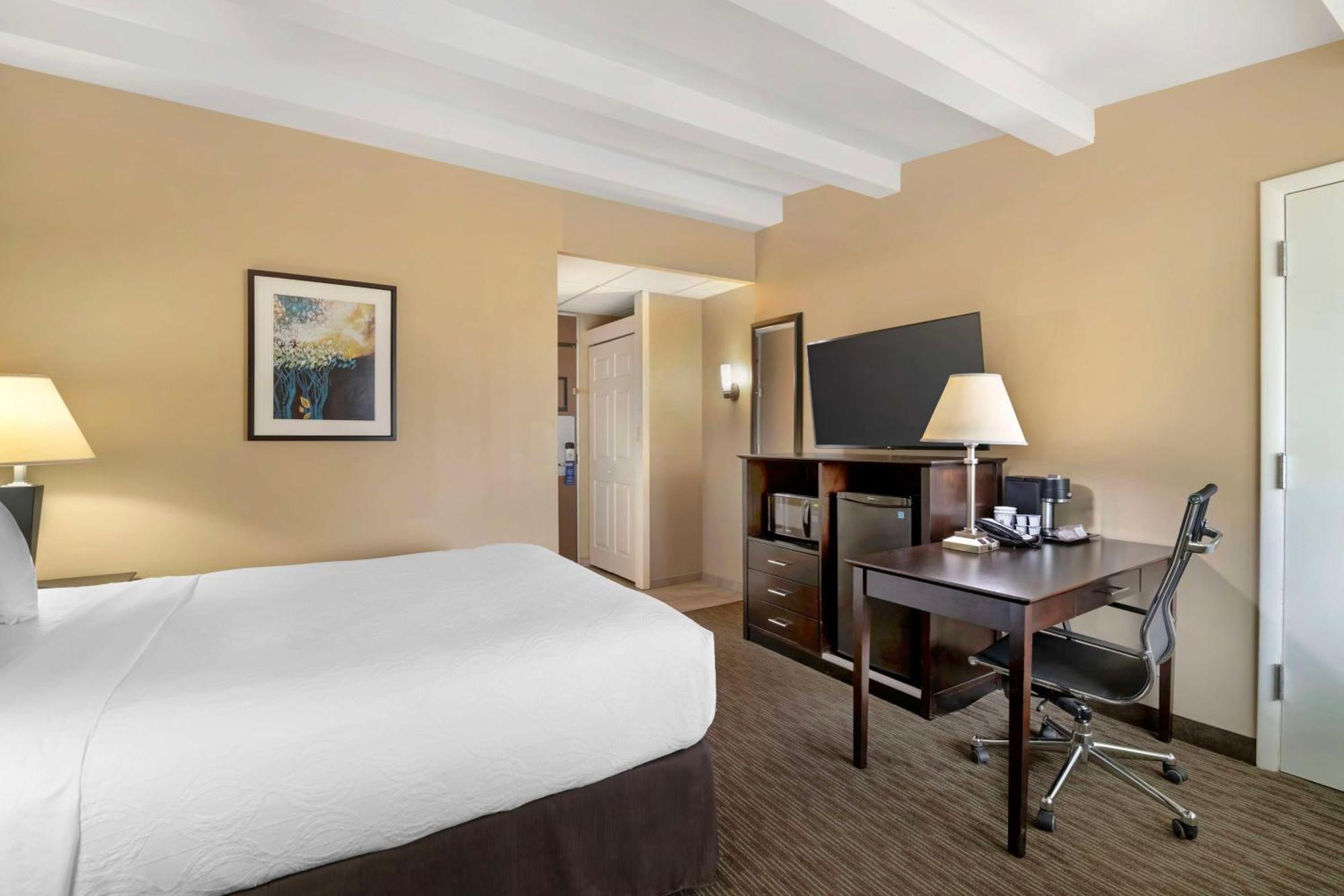 Best Western Plus Plattsburgh Luaran gambar