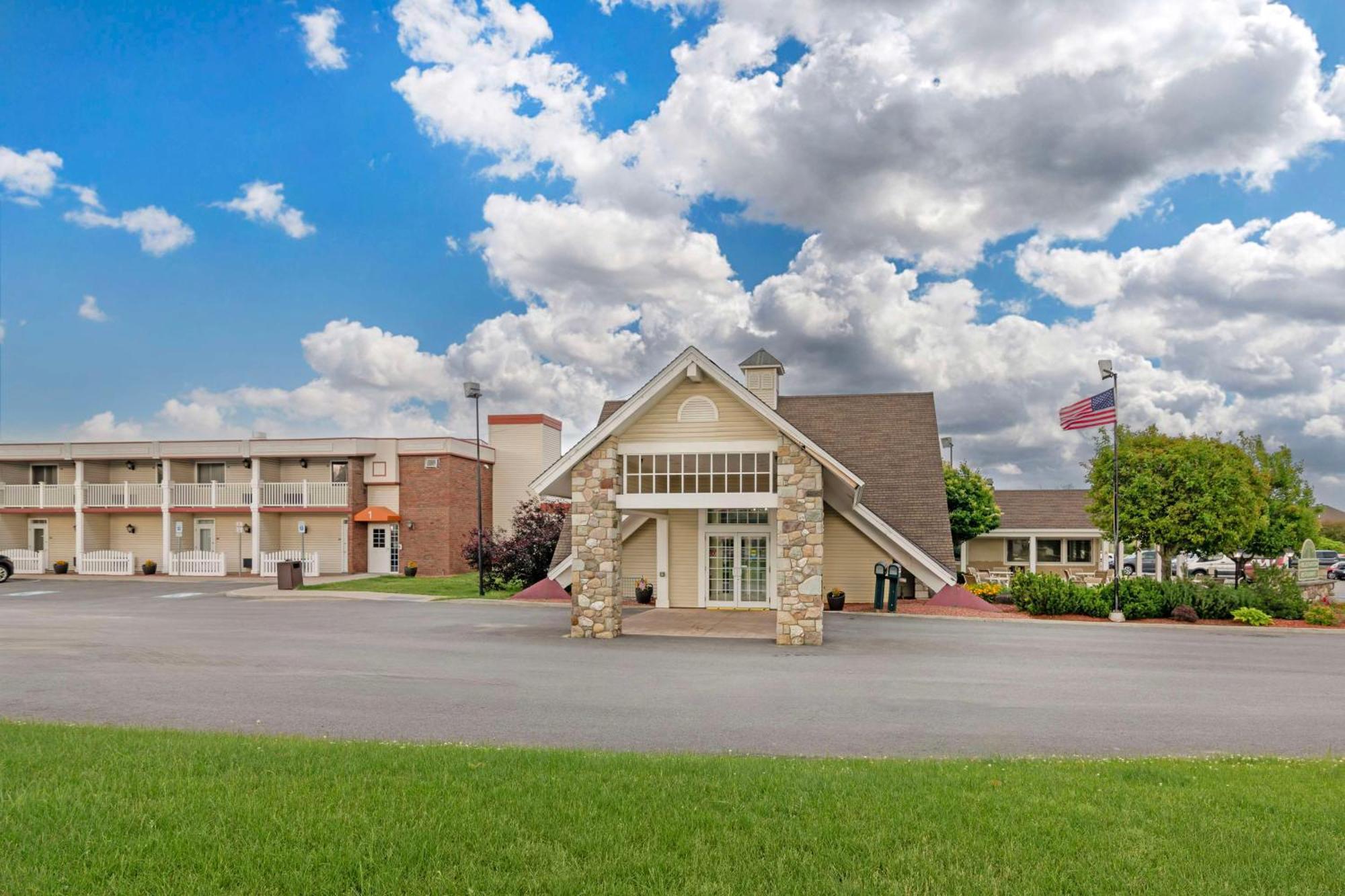 Best Western Plus Plattsburgh Luaran gambar
