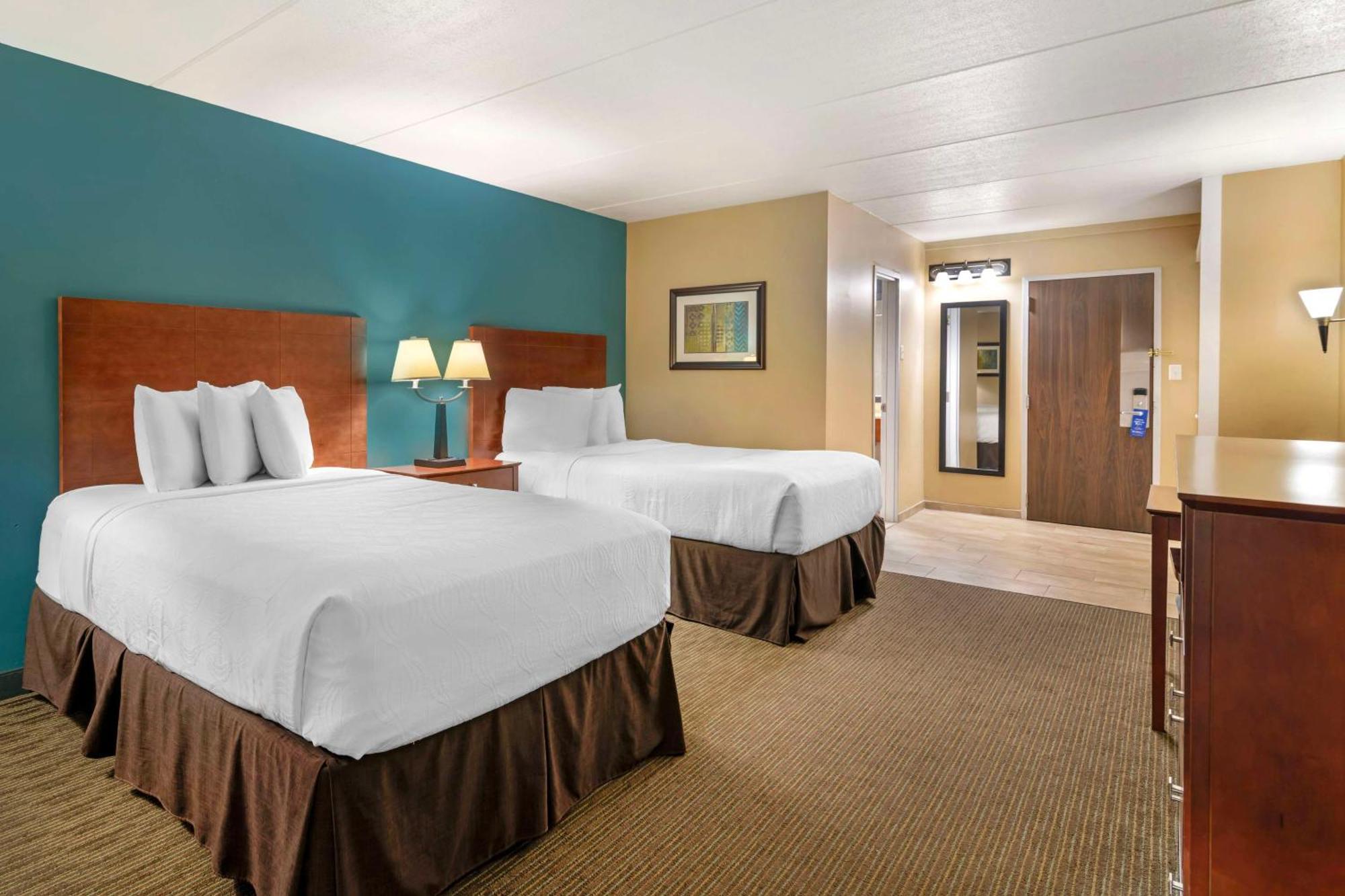 Best Western Plus Plattsburgh Luaran gambar