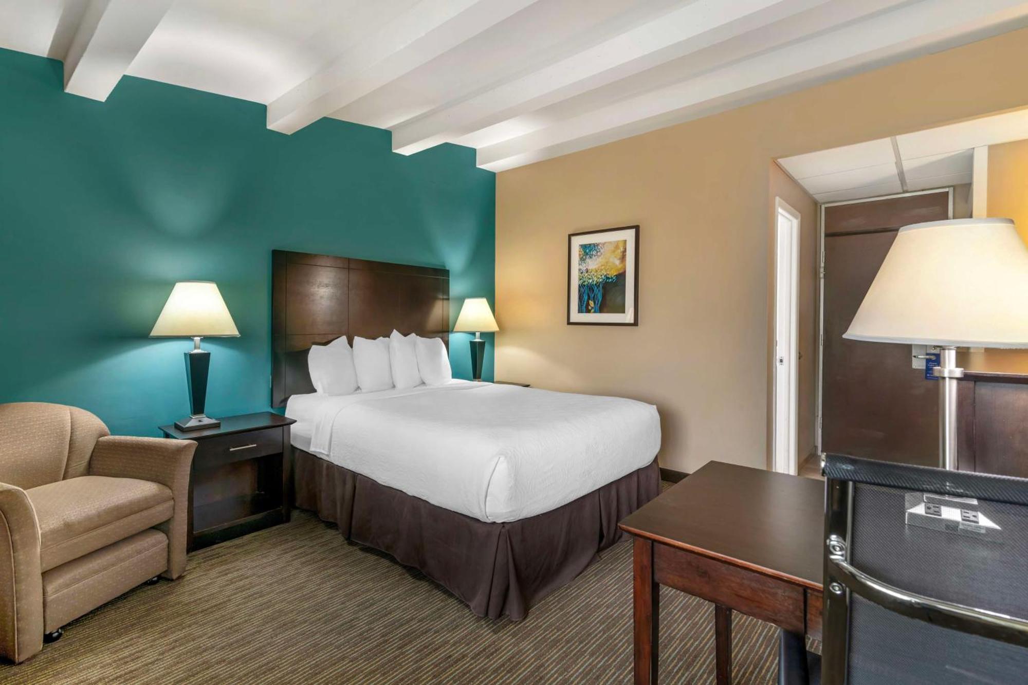 Best Western Plus Plattsburgh Luaran gambar