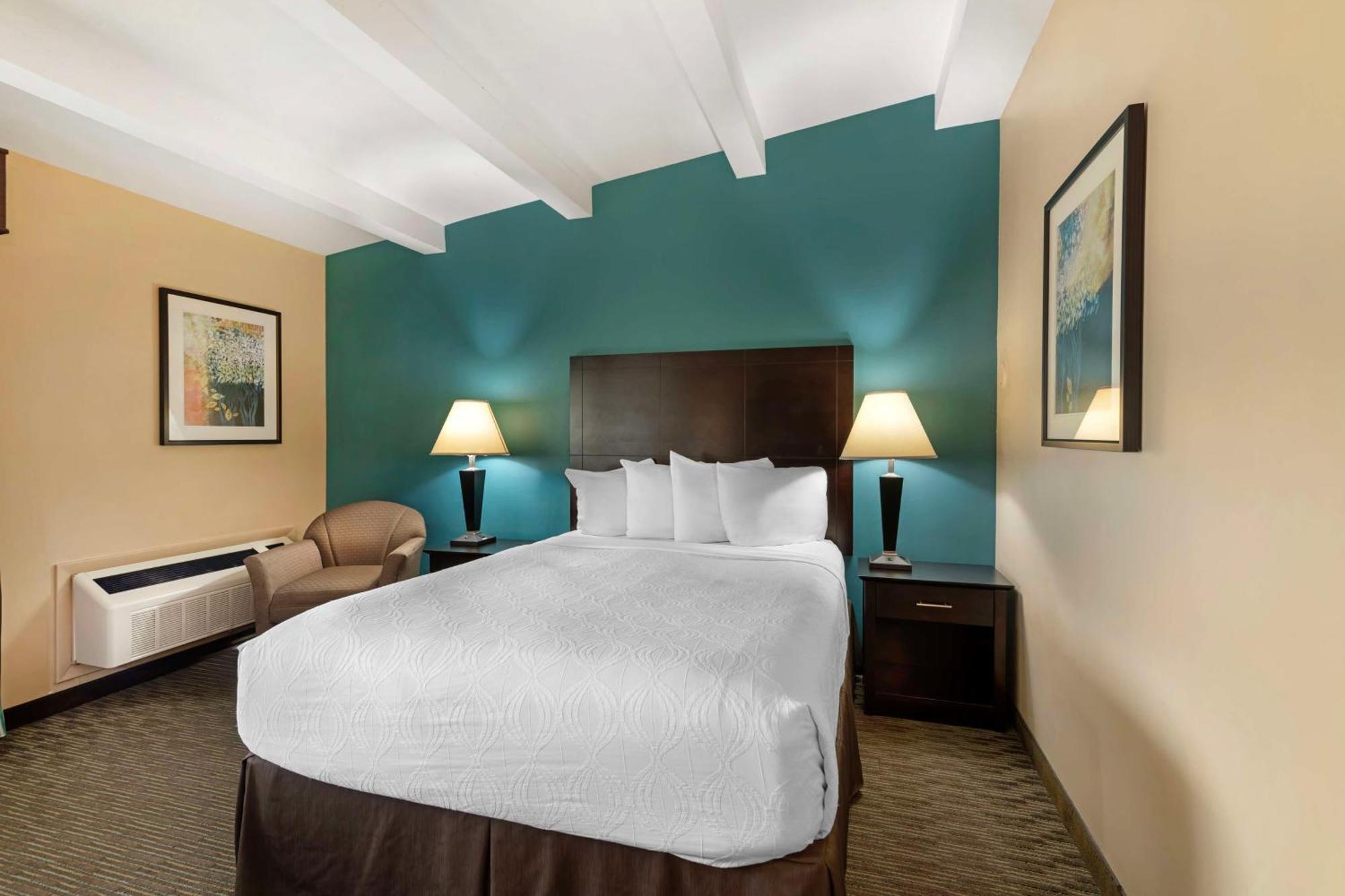 Best Western Plus Plattsburgh Luaran gambar