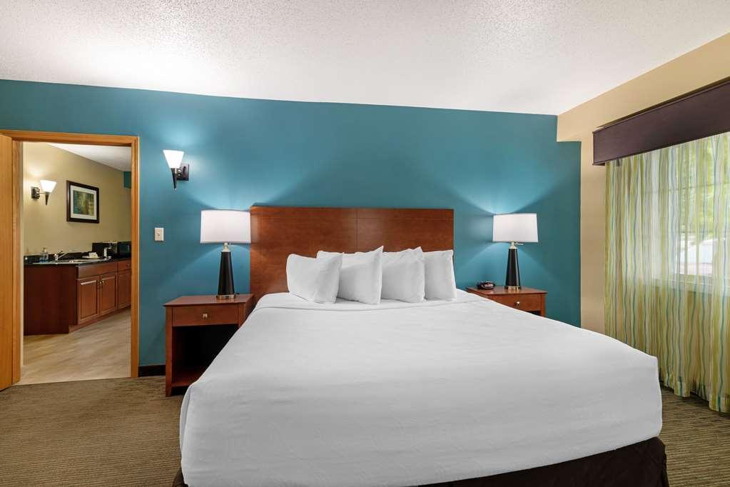 Best Western Plus Plattsburgh Bilik gambar