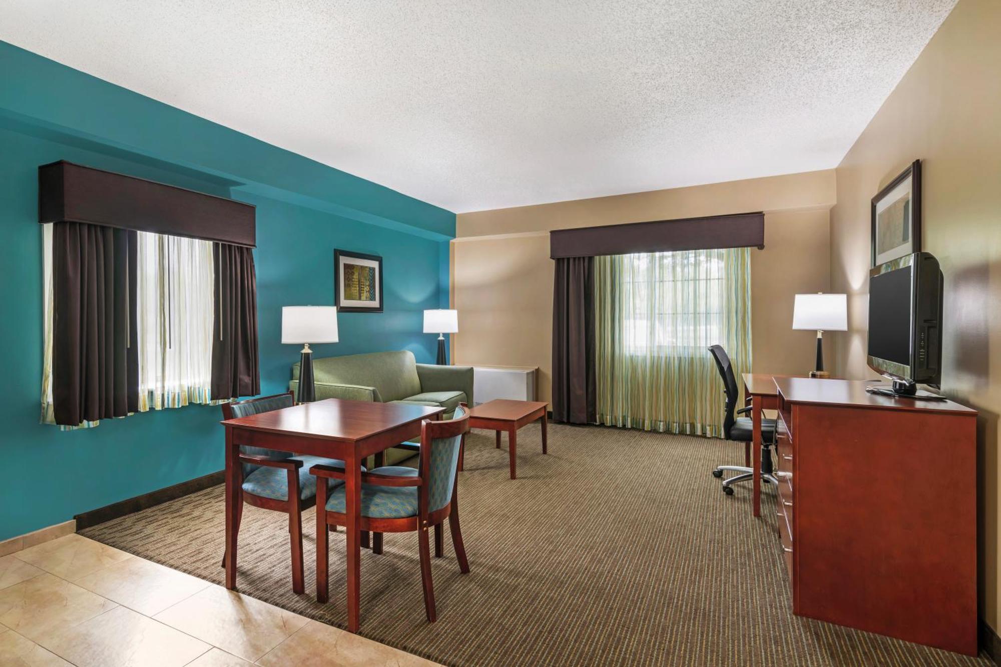 Best Western Plus Plattsburgh Luaran gambar